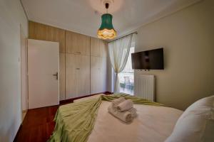 Athens Riviera Luxury 2BR Sleeps 6 Parking