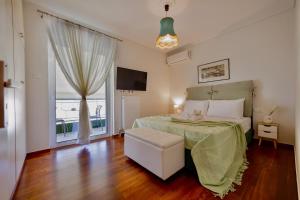 Athens Riviera Luxury 2BR Sleeps 6 Parking