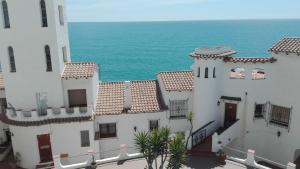 Charming Apartment On The Cliffs with sea views