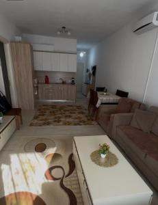 Cozy Seaside Escape - San Pietro