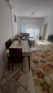 Cozy Seaside Escape - San Pietro