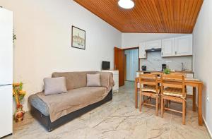 Apartment Erbirosa