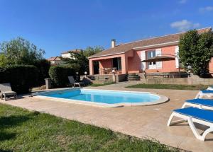 Beautiful 3-star Villa with private pool