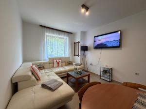 Apartman Ana with POOL