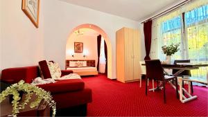 Acvila Villa - Private Retreat in the Quiet Hills of Sinaia