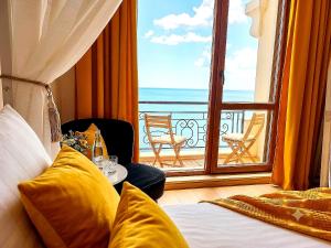 Cotty Apartment , complex Carpe Diem Balchik, free parking & swimming pool