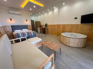 Aurora Suit Bungalov