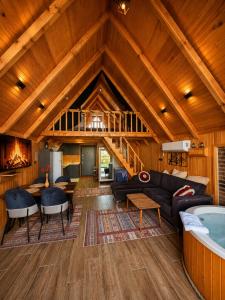 Aurora Suit Bungalov
