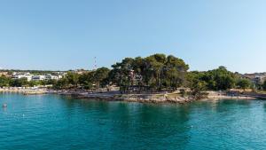 Mare & Mons Seafront Apartments