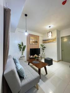 Cozy 2BR at Camella Northpoint with pool access