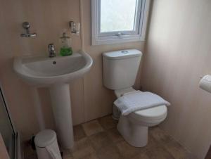 Seaside Adventure - 2 bedrooms sleeps 6