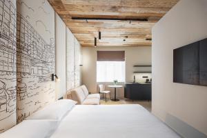 Origin Prague
