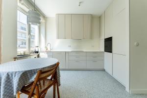 Gdynia Marina Deluxe Apartment by BookingHost