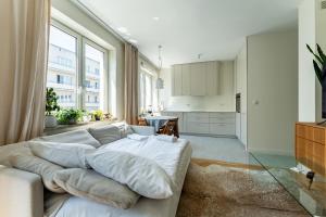 Gdynia Marina Deluxe Apartment by BookingHost
