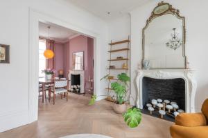 The Belgravia Retreat with Cinema Room