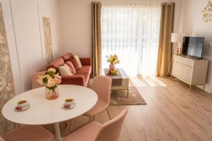 Klifowa 22 Rewal Apartament Różany przy plaży