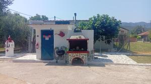 Marys House Entire residence Olympiada Halkidiki Near to Sea 200m !