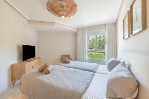 Beautiful And Bright Beach Home