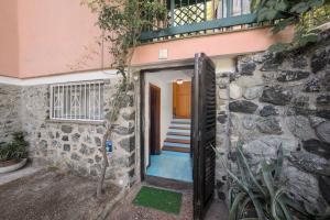Il Pulcino della Pavona - sea view and garden