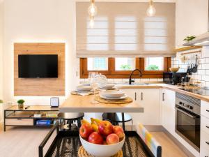 Galeon Suites