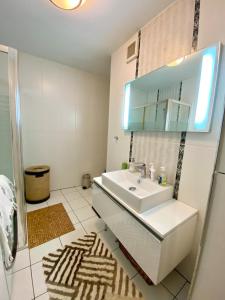 Central of City 3BR Cosy & Spacious Home