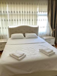 Central of City 3BR Cosy & Spacious Home