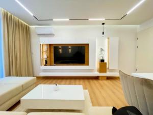 Diamond Lux Residence