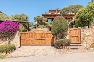 Garden Suite - Shared Pool & Designer Interiors