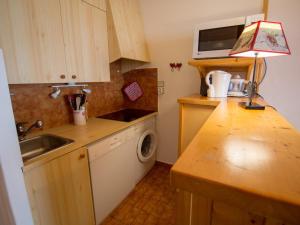 Appartement cosy proche pistes avec balcon - FR-1-688-33