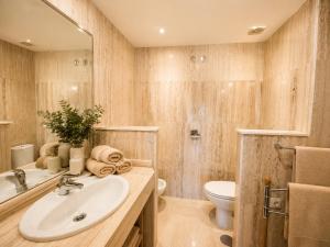 Sunny 2BR in Los Jardines de Santa Maria Golf, Elviria, Marbella, 4 Pools