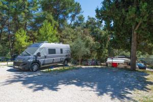 Porton Nature Hideouts Pitches