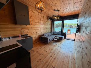 NiL Cottage