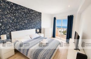 Apartamentos Tamarindos - Puerto Marina - Primera Linea de Playa