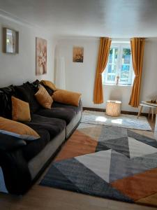 Chantilly cottage