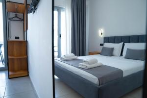Maor Hotel