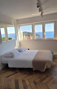 BEAUTIFUL APARTMENT,AMAZING VIEW,parking!