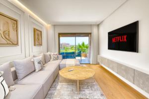 Luxurious apartment Prestigia Golf city