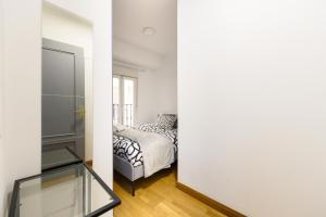 PRA100C - Piso de 2 dormitorios y 2 baños en el centro de Madrid - Alquiler temporal