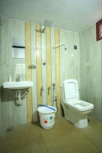 A J Homes Varapuzha