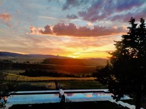 Casa Gloria Secluded Tuscan Hills House & Pool