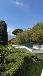Cozy, renovated studio Cannes, Croix des Gardes