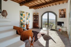 Casa Gloria Secluded Tuscan Hills House & Pool