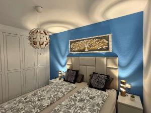 CT 418 - Faros Torremolinos City Apartment - Six Colours