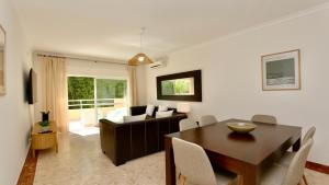 Coral Apartment by Cleverdetails in Vilamoura