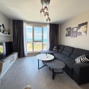 Kraymorie Sea Front 6 Apartment