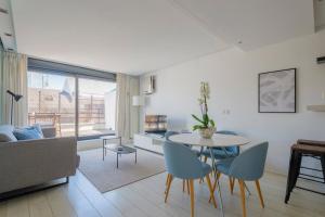 Modern Flat in Rios Rosas with Terrace