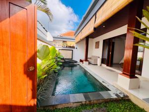 Padi Mas Villas with Private Pool