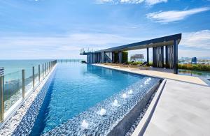 Best Condo in Central Pattaya With Rooftop Pool