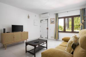 Casal das Alfarrobeiras by Hdproperties