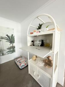 Surf Chic Sheffield Beach Escape